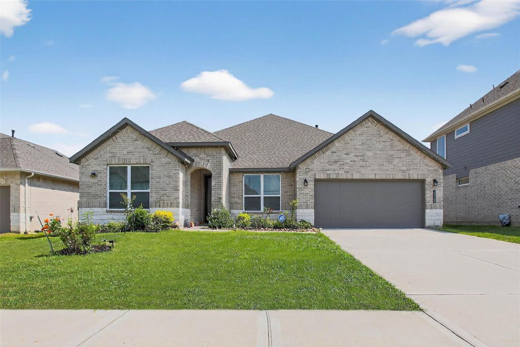 Photo of 13760 Rising Sun Lane, Conroe, TX 77384 (MLS # 32964492)