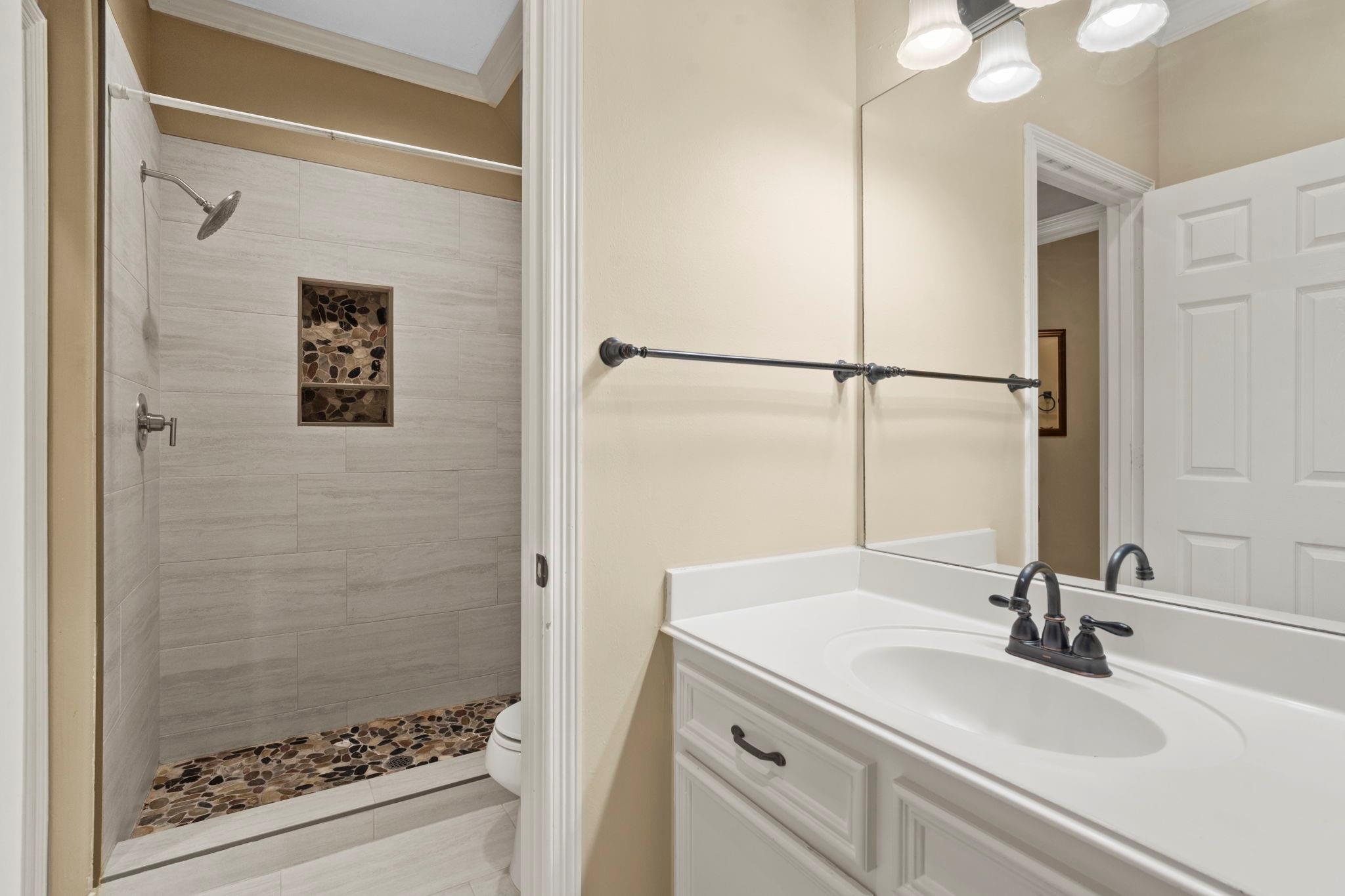 Sugar Land, Texas, 77479, United States, 6 Bedrooms Bedrooms, ,6 BathroomsBathrooms,Residential,Active,2045020