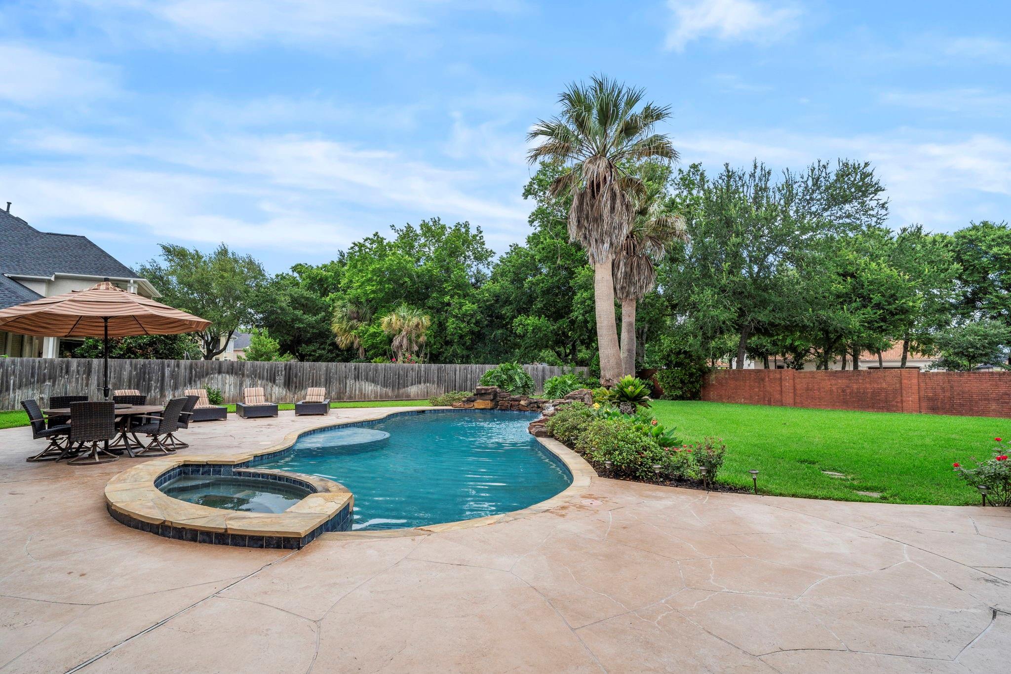 Sugar Land, Texas, 77479, United States, 6 Bedrooms Bedrooms, ,6 BathroomsBathrooms,Residential,Active,2045020