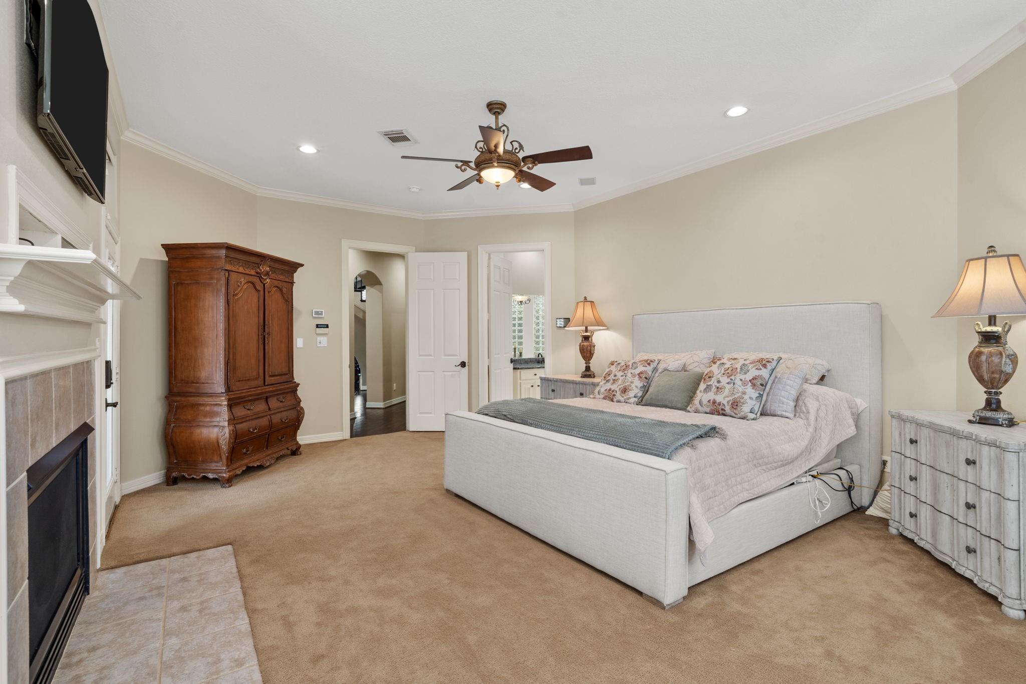 Sugar Land, Texas, 77479, United States, 6 Bedrooms Bedrooms, ,6 BathroomsBathrooms,Residential,Active,2045020