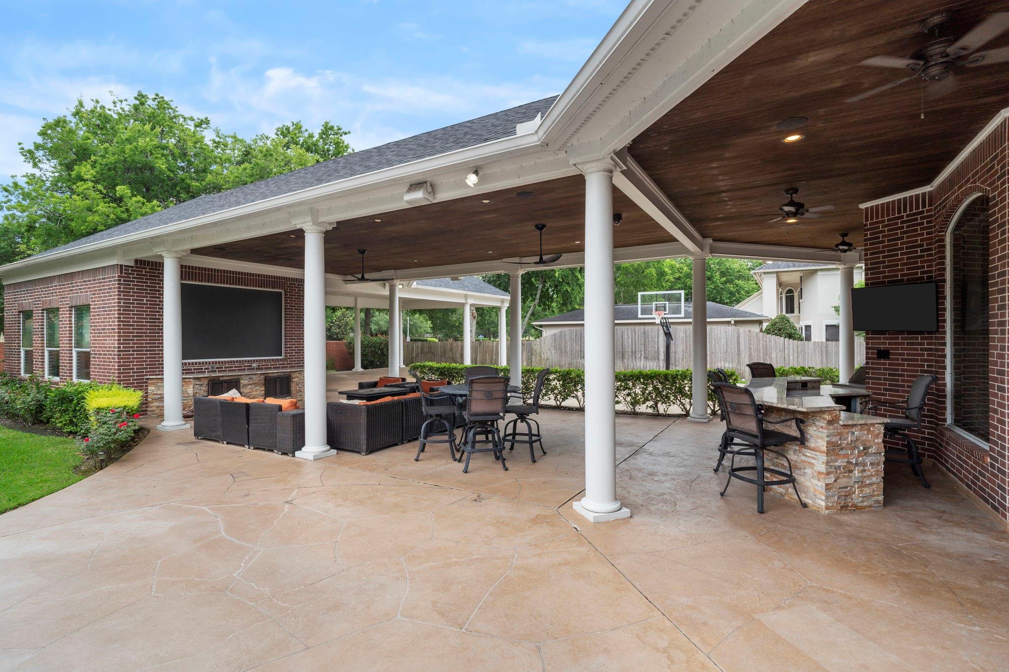 Sugar Land, Texas, 77479, United States, 6 Bedrooms Bedrooms, ,6 BathroomsBathrooms,Residential,Active,2045020