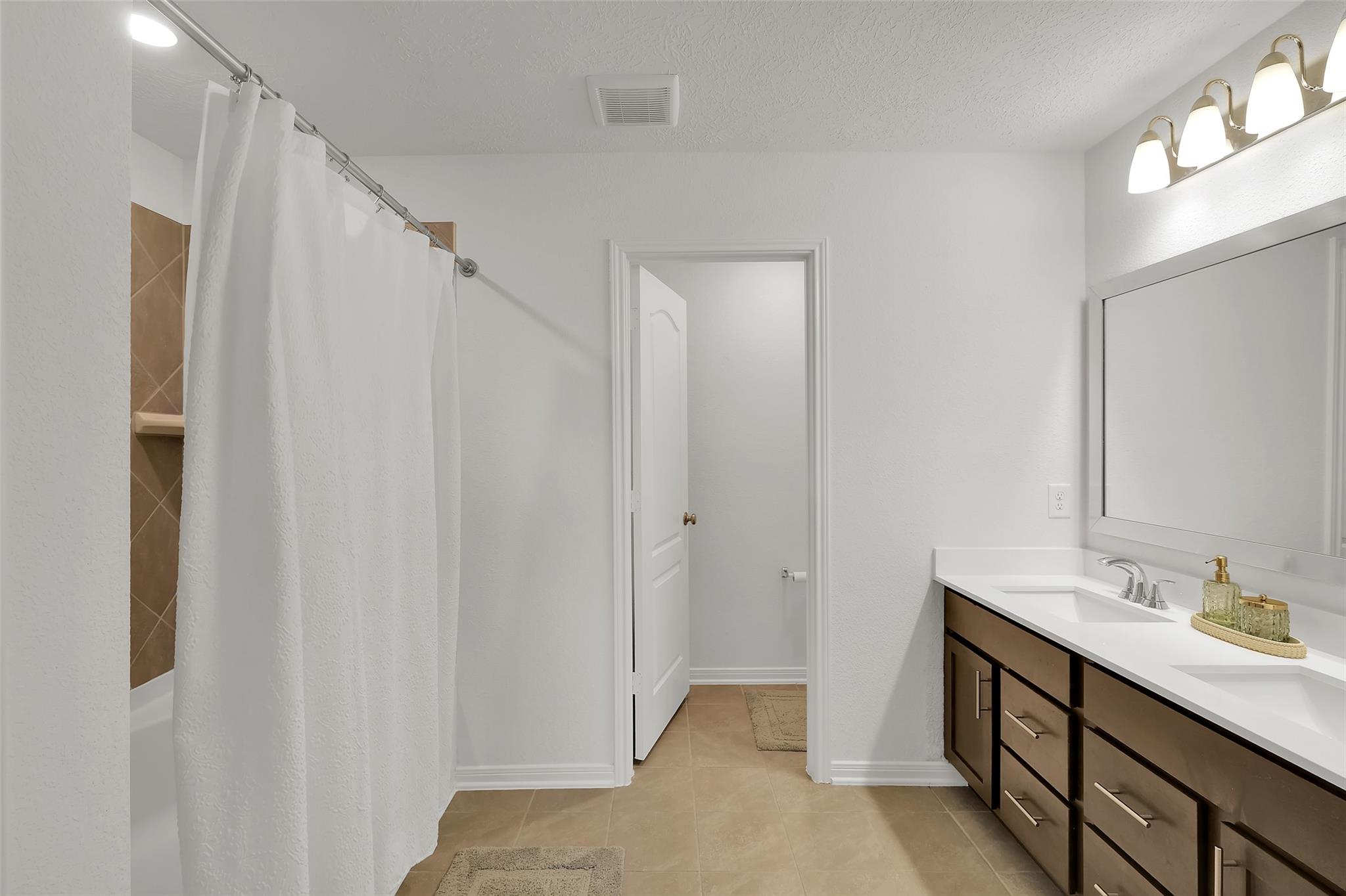 Katy, Texas 77493, United States, 3 Bedrooms Bedrooms, ,3 BathroomsBathrooms,Residential,Active,176018