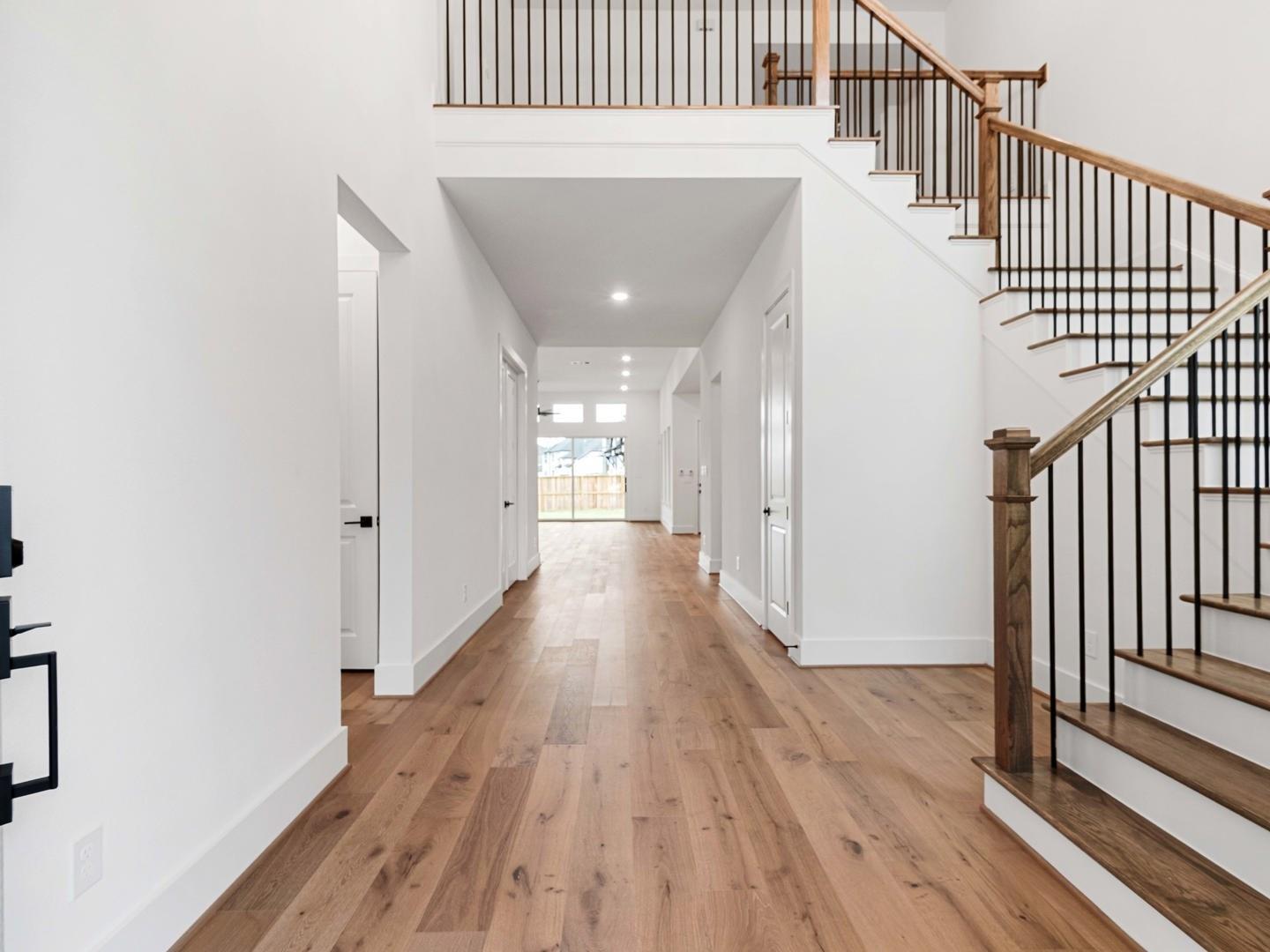 1919 Cathedral Bend Drive