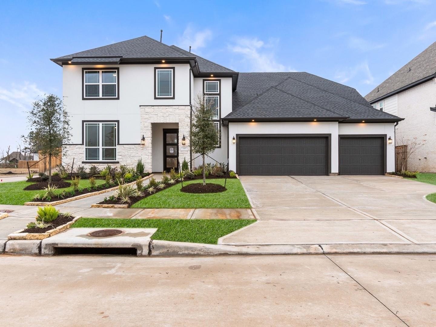 1919 Cathedral Bend Drive