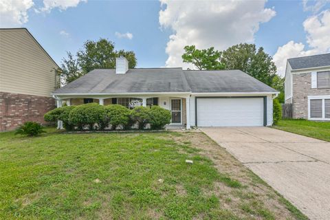 Photo of 17910 Great Glen Drive, Houston, TX 77084 (MLS # 94744801)