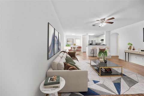 Photo of 4627 Tulip Garden Ct Ct, Richmond, TX 77469 (MLS # 12002211)