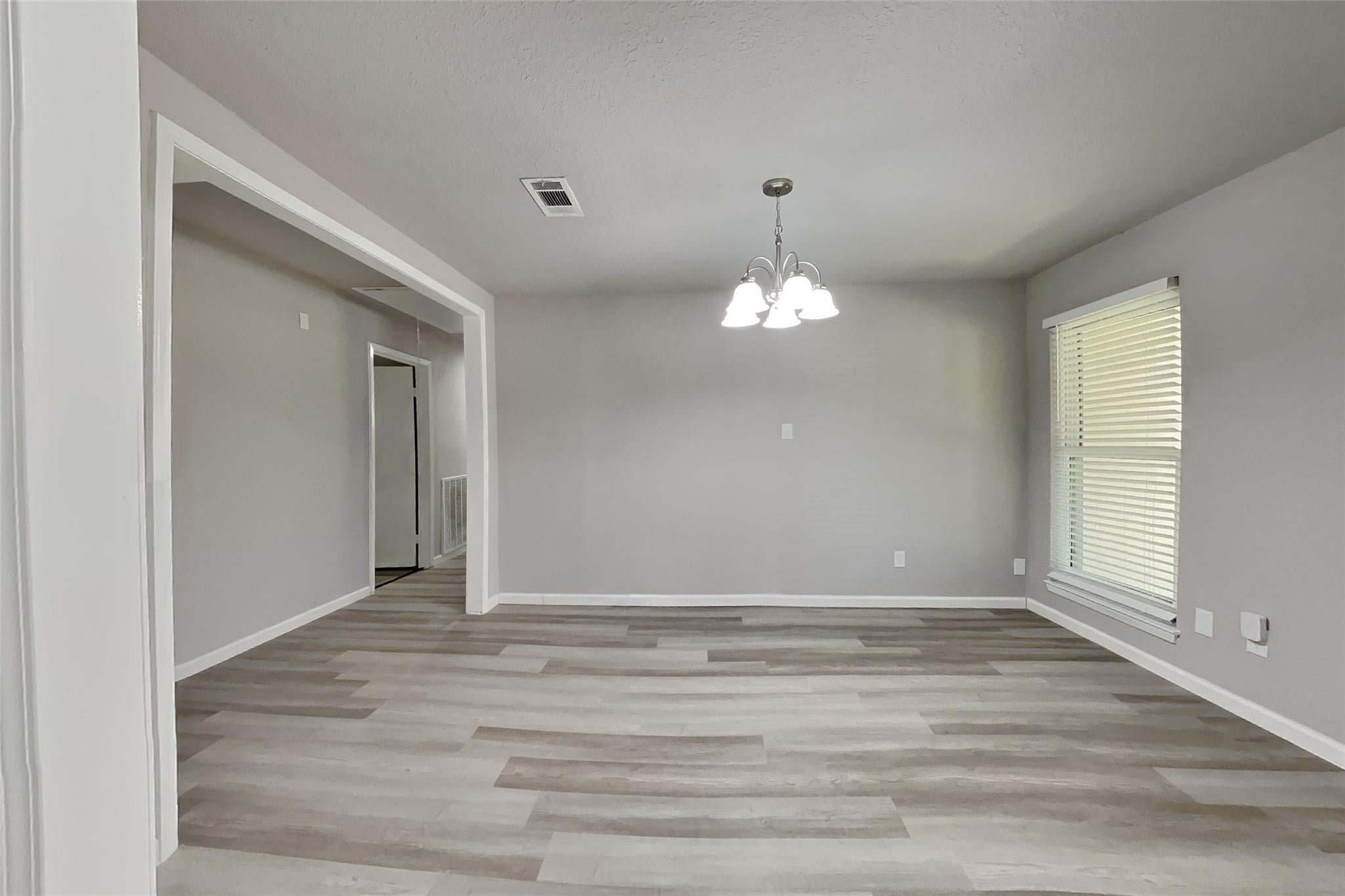 1618 Live Oak Hollow Street