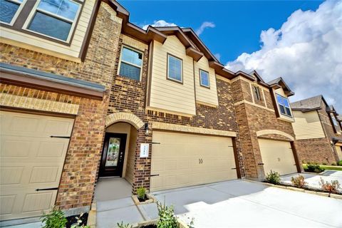 Photo of 3332 Rainflower Springs Lane, Rosenberg, TX 77471 (MLS # 89666924)
