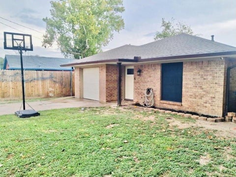 Photo of 2609 Ivy Street, Houston, TX 77026 (MLS # 91098379)