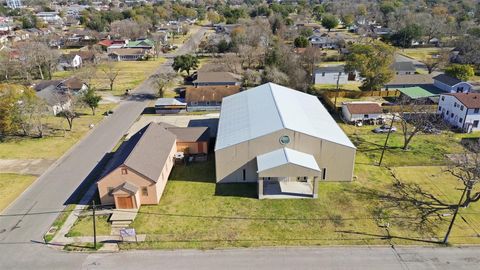 Vacant Land For Sale - 1444 2nd Avenue<br/> Port Arthur, TX 77642