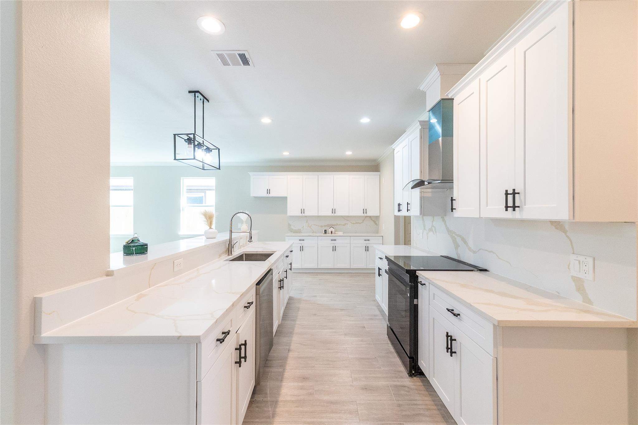 1055 Road 5203