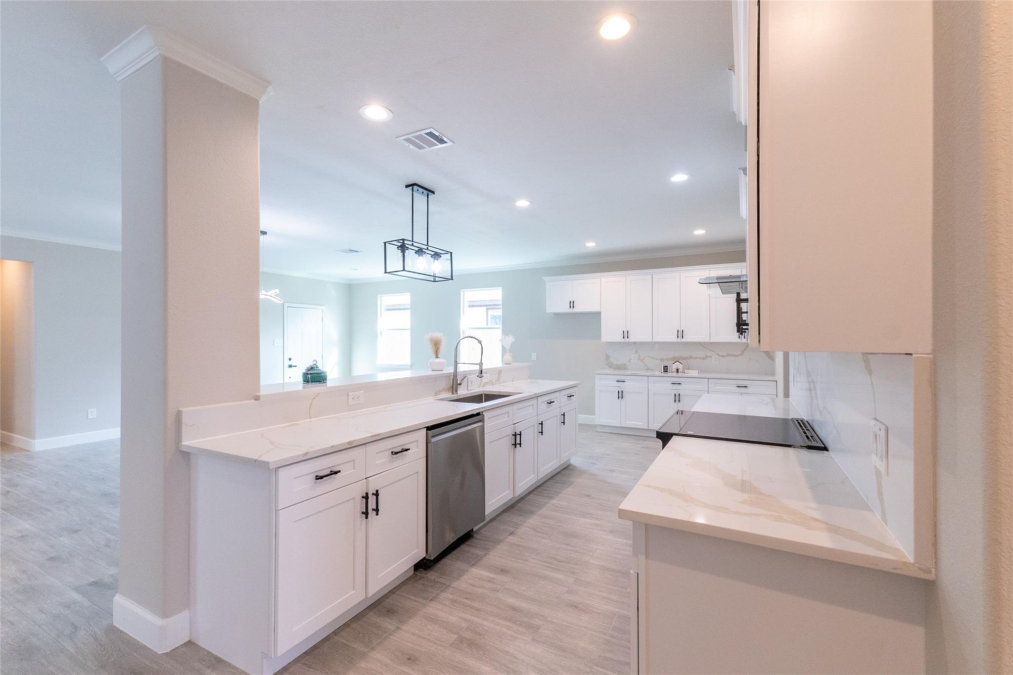 1055 Road 5203