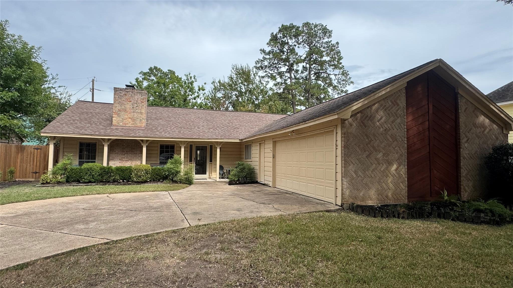 16418 Fox Crossing Lane