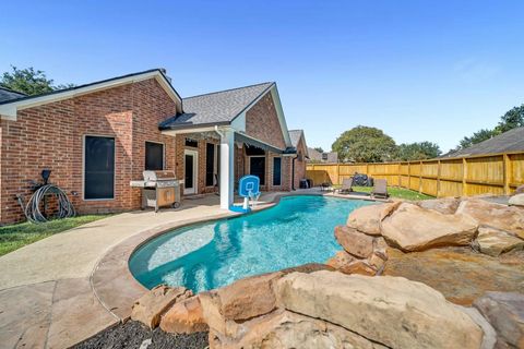 Photo of 10302 Cliff Haven Court, Houston, TX 77095 (MLS # 20084961)