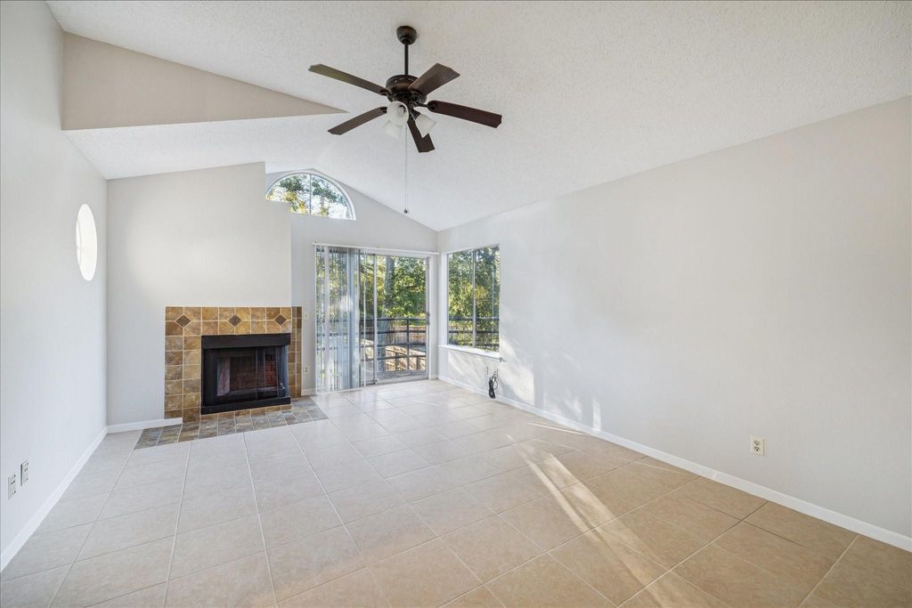 Photo of 3317 Golden Trails Drive #802, Kingwood, TX 77345 (MLS # 6370468)