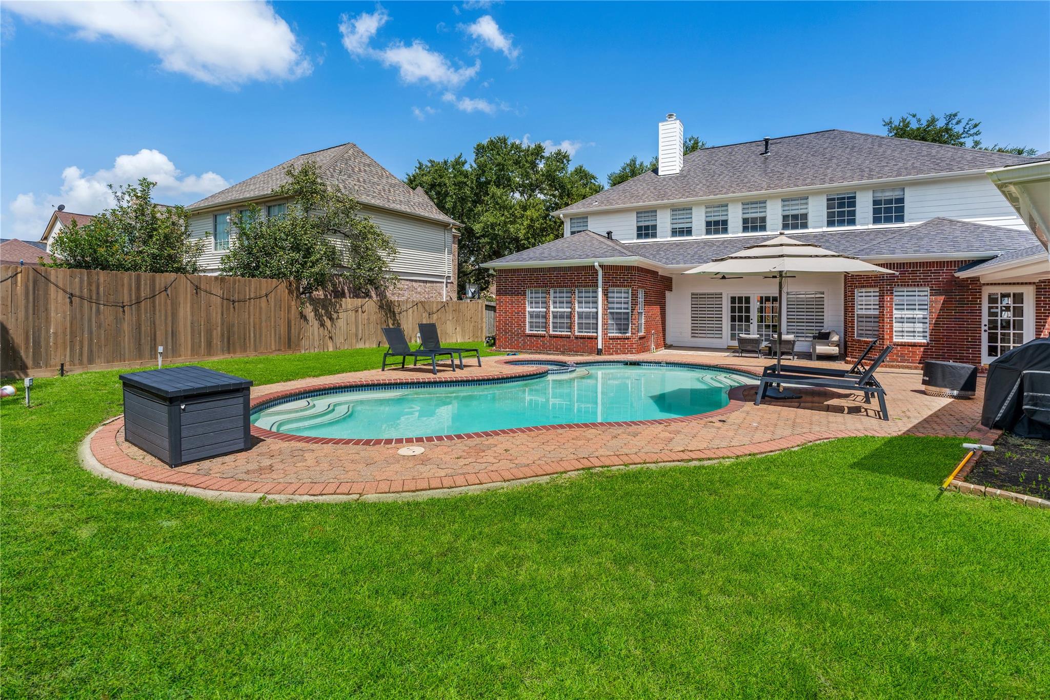 1221 Wedgewood Drive