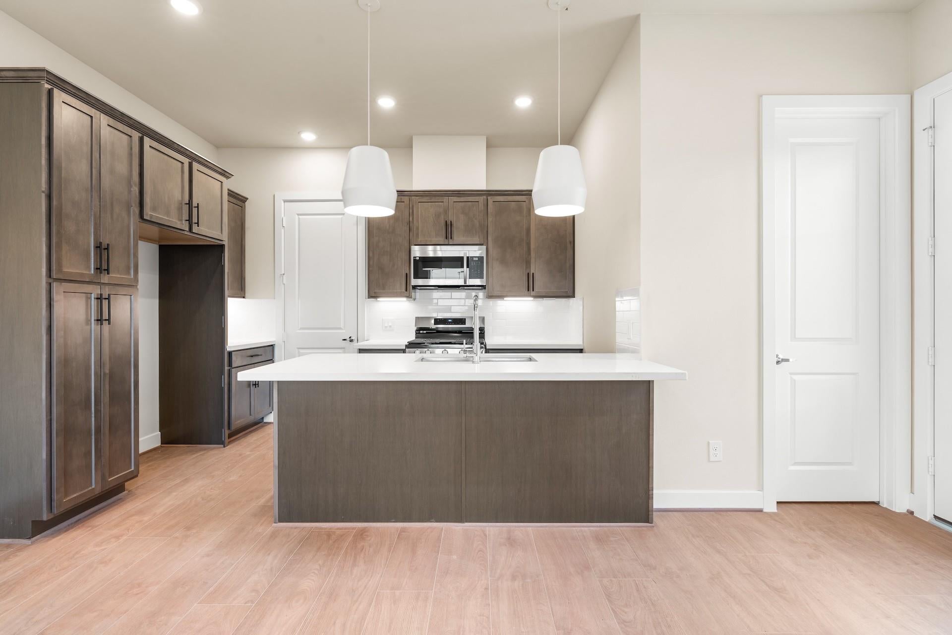 6551-6553 Rena Street