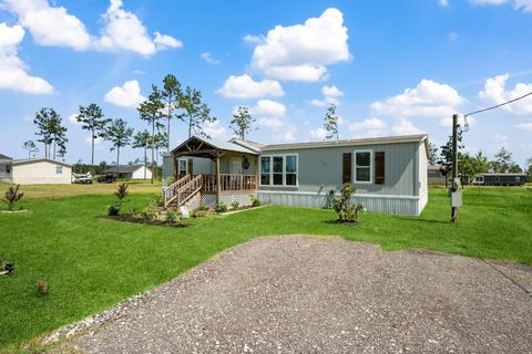Photo of 18361 Valletta Drive, Conroe, TX 77306 (MLS # 46977539)