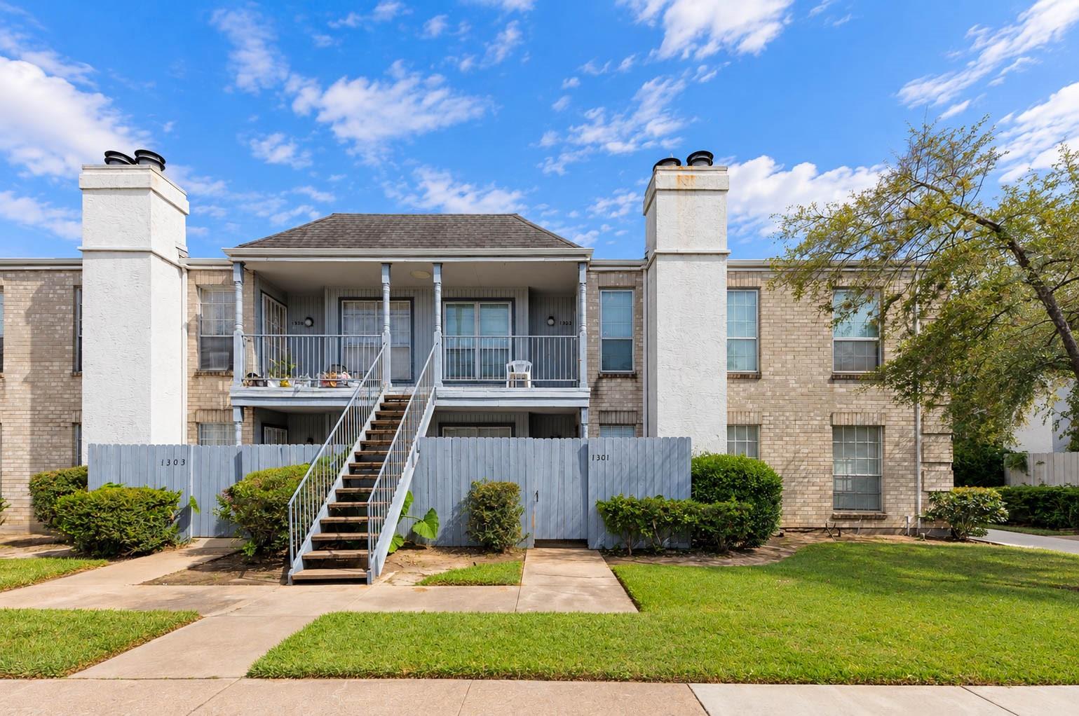 6606 De Moss Drive 1301