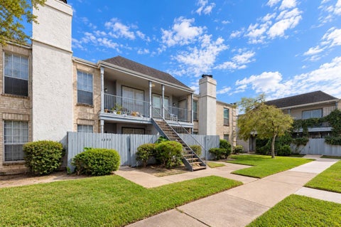 Photo of 6606 De Moss Drive #1301, Houston, TX 77074 (MLS # 41503296)