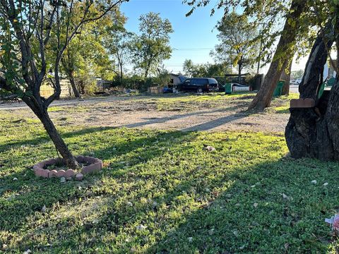 Vacant Land For Sale - 805 E E 8th<br/> Belton, TX 76513