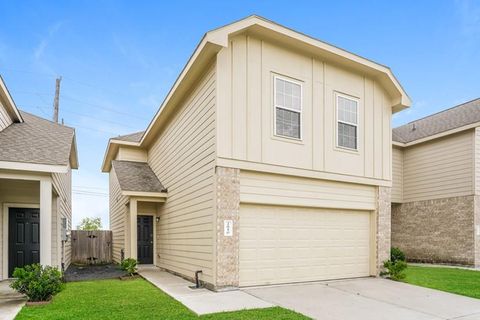 Photo of 2650 Camrola Way, Houston, TX 77073 (MLS # 9622191)