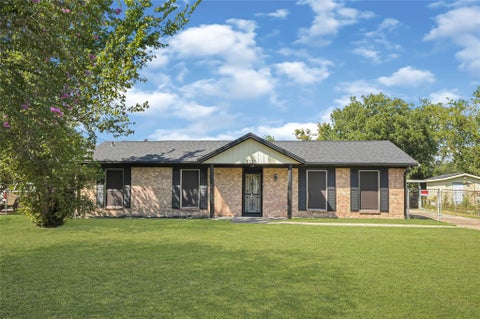 Photo of 3225 Bostic Street, Houston, TX 77093 (MLS # 95734571)