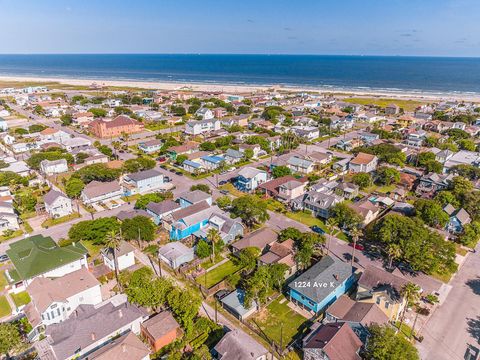 Photo of 1224 Avenue K, Galveston, TX 77550 (MLS # 41846129)