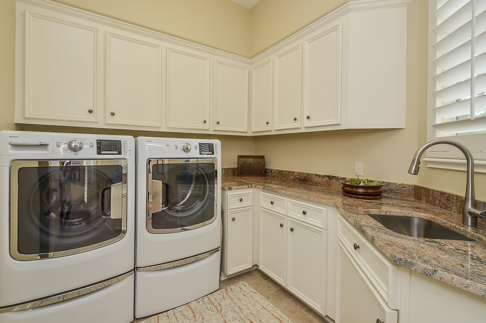 Houston, Texas, 77041, United States, 5 Bedrooms Bedrooms, ,5 BathroomsBathrooms,Residential,Active,2039016