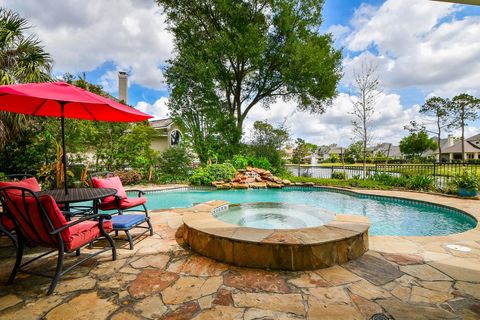 Photo of 12711 Waterside Way, Houston, TX 77041 (MLS # 37452180)