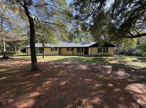 303 W Rollingwood Street Pinehurst TX 77362