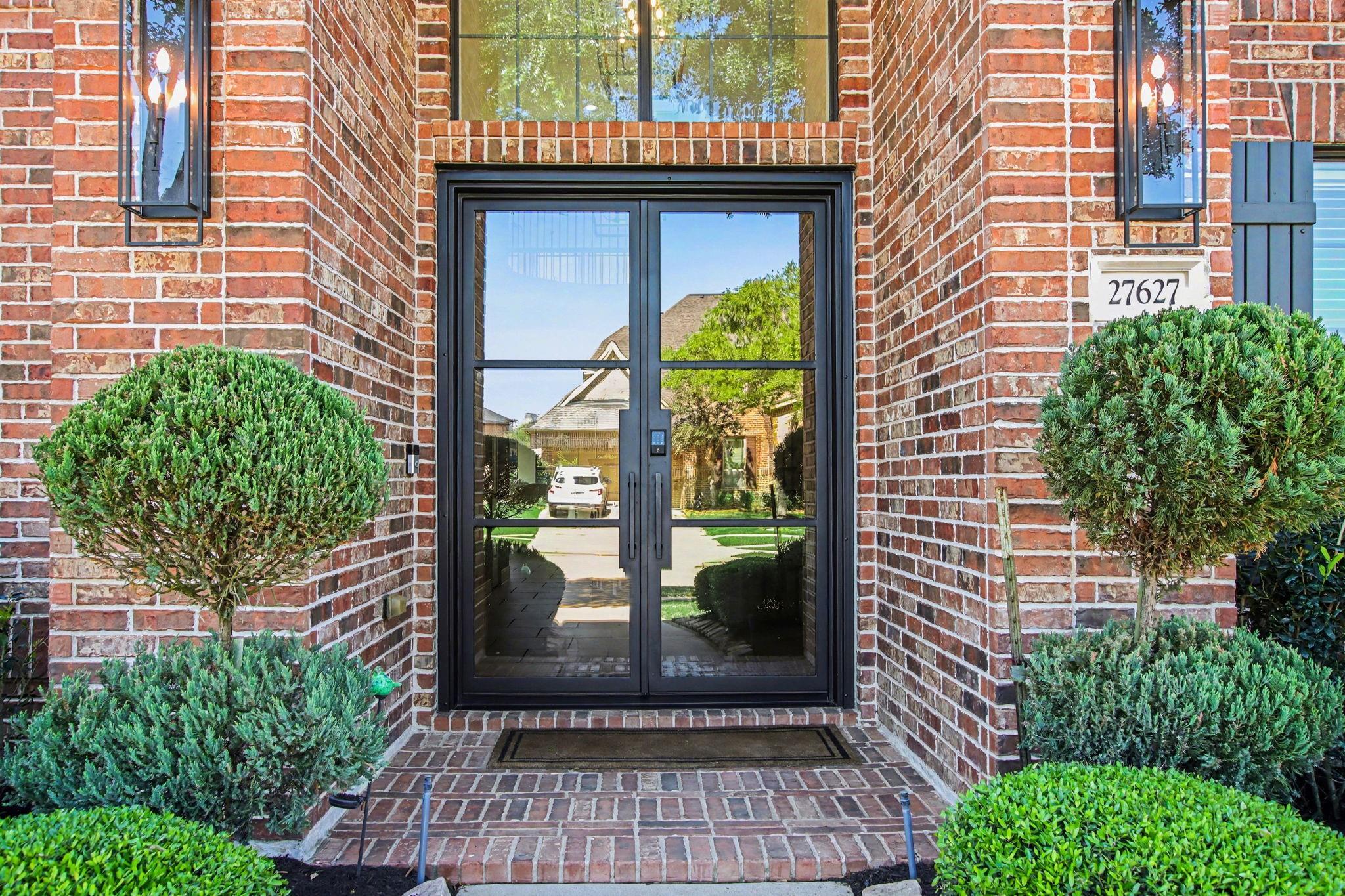 27627 Enclave Cove Court