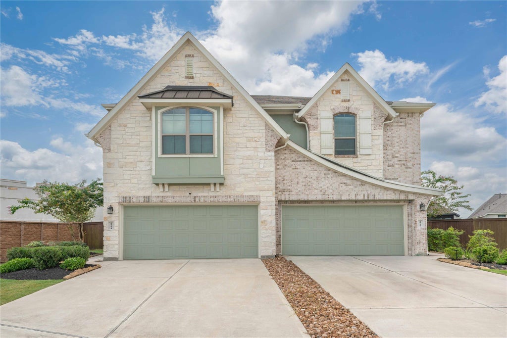 Photo of 4994 Caranza Court, Rosharon, TX 77583 (MLS # 52779867)
