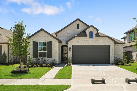 Photo of 12311 Sweet Gum Drive, Mont Belvieu, TX 77523 (MLS # 98926709)