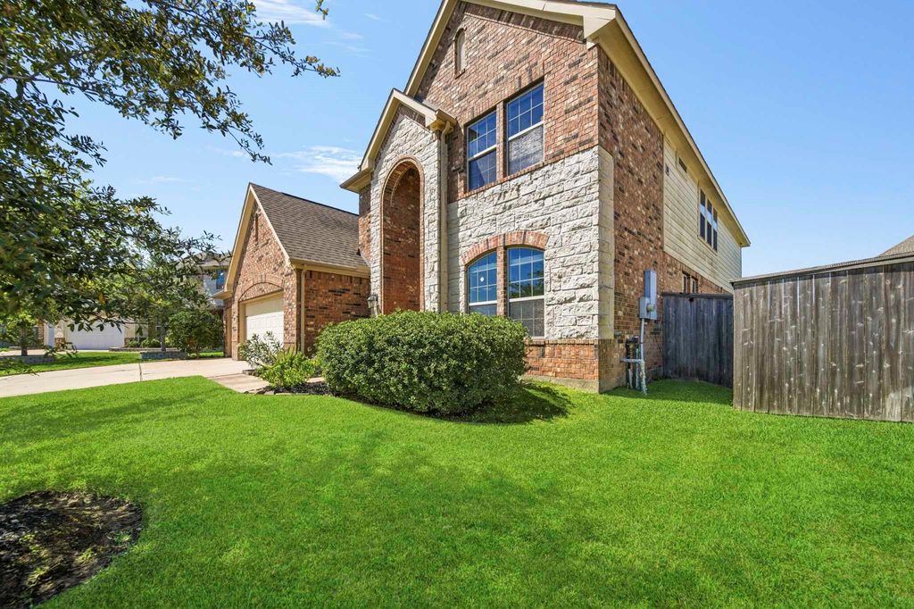 Photo of 6211 Calico Pointe Court, Sugar Land, TX 77479 (MLS # 14820120)
