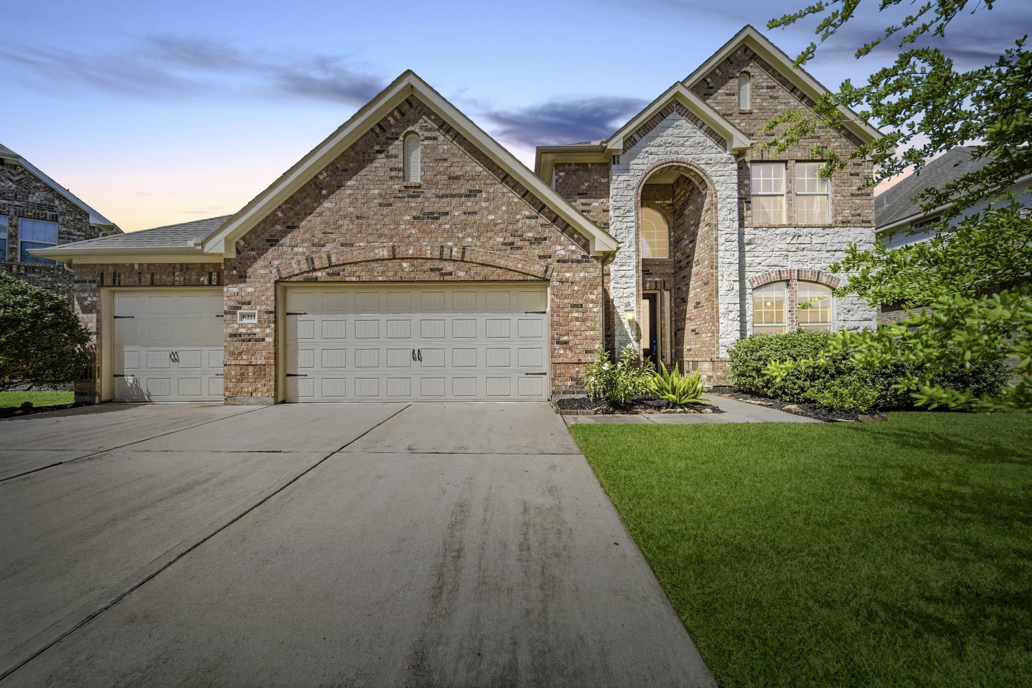 6211 Calico Pointe Court