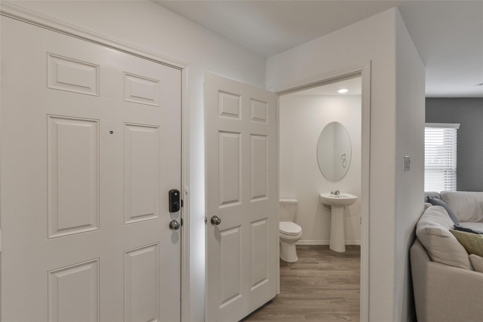 4512 Glenwick Grove Court