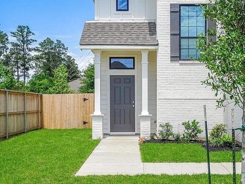Photo of 1042 Tomball Downs Drive, Tomball, TX 77375 (MLS # 70931578)