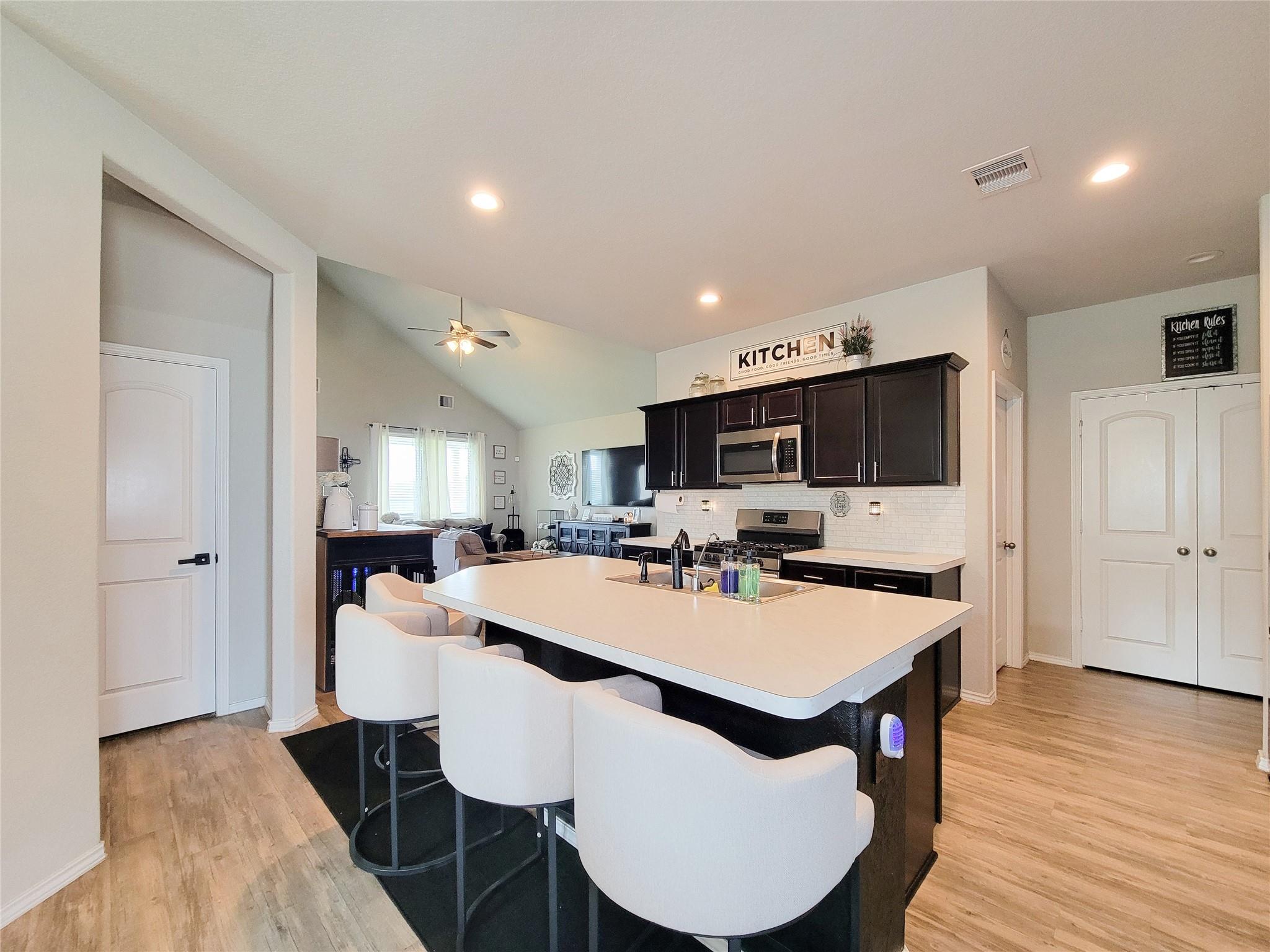 5543 Redwood Summit Lane
