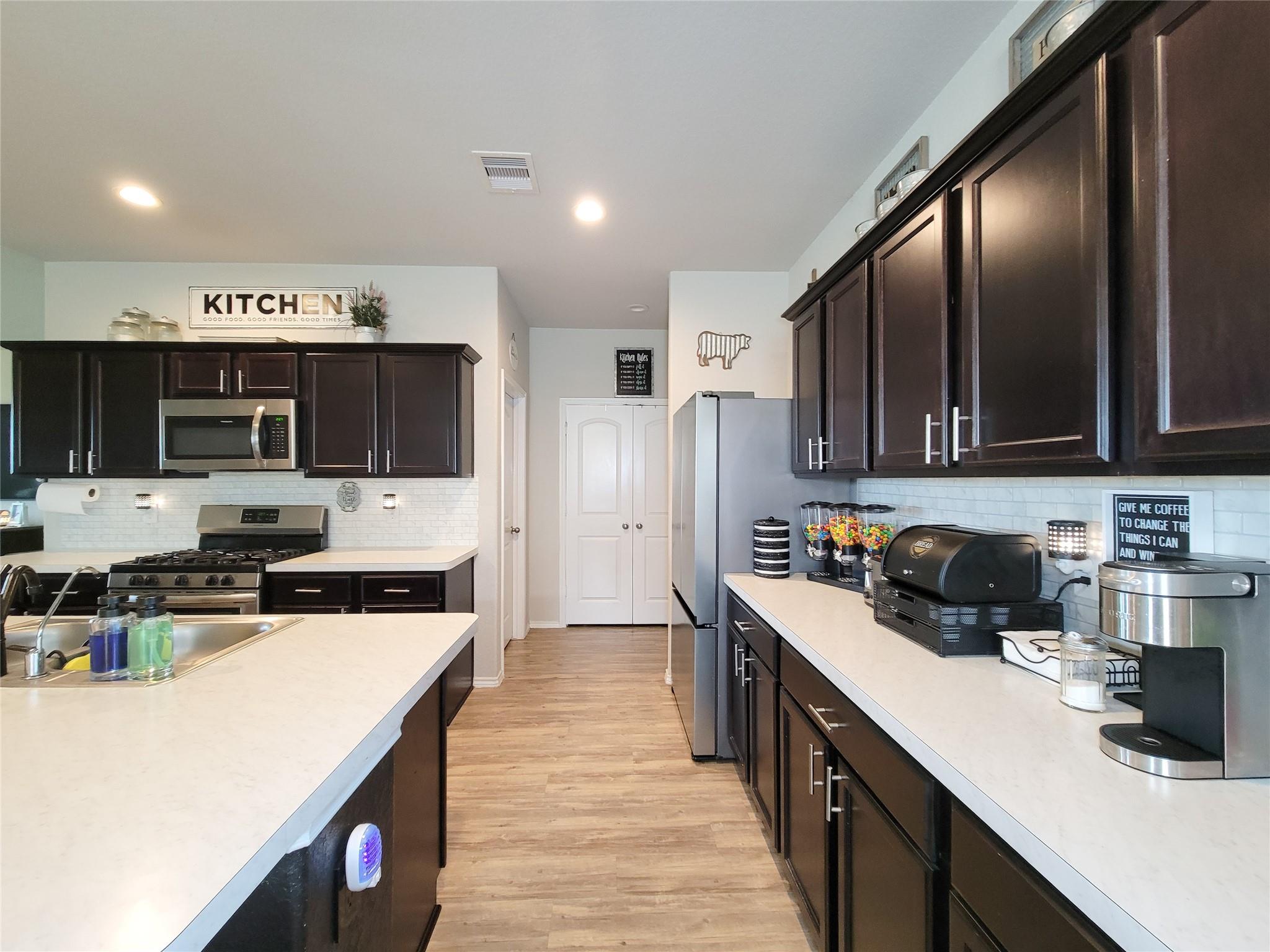 5543 Redwood Summit Lane