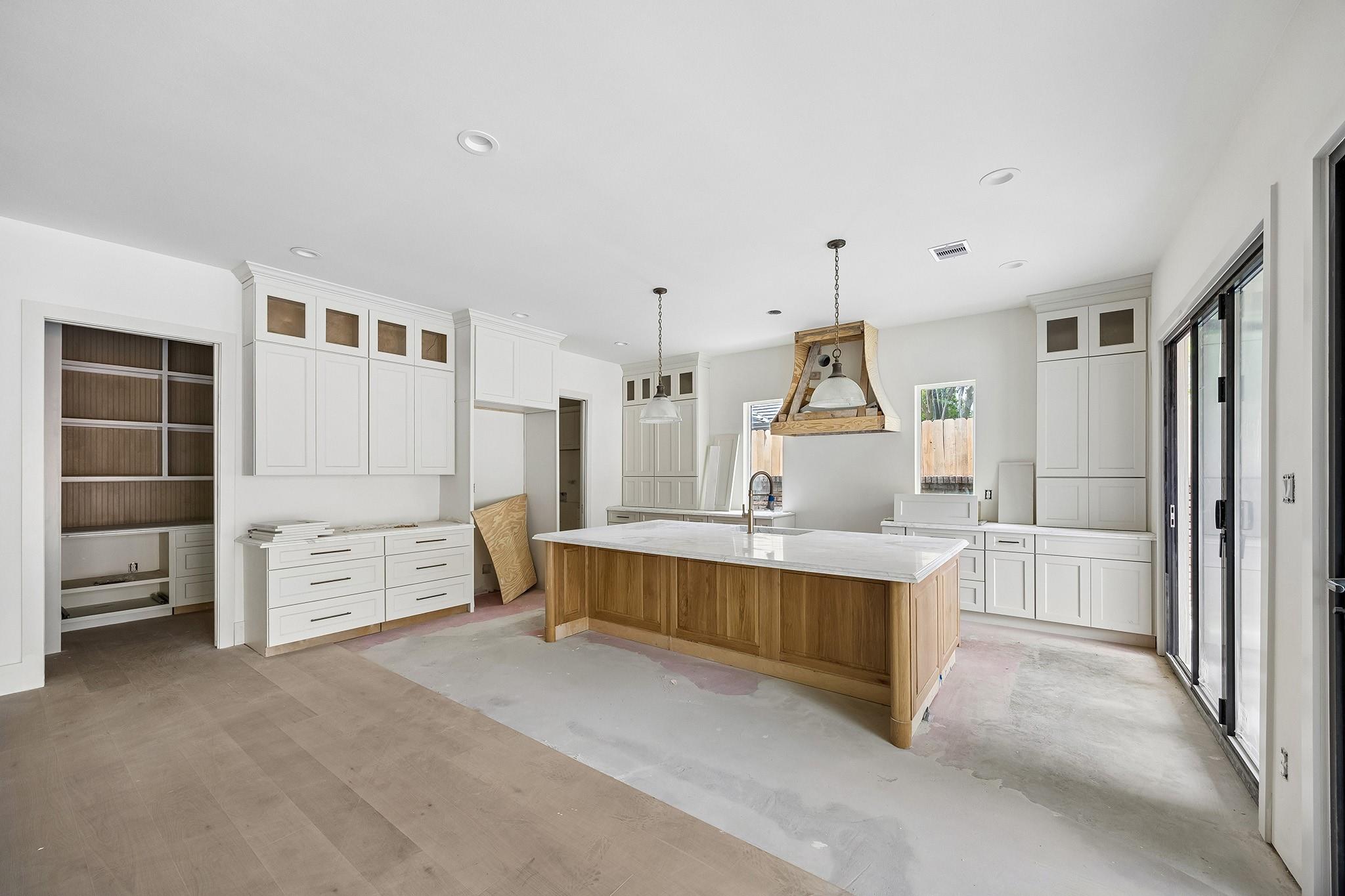 Houston, Texas, 77079, United States, 4 Bedrooms Bedrooms, ,4 BathroomsBathrooms,Residential,Active,2044542