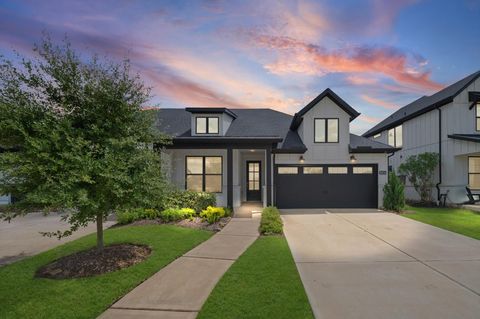 Photo of 10134 Water Harbor Drive, Missouri City, TX 77459 (MLS # 67213915)