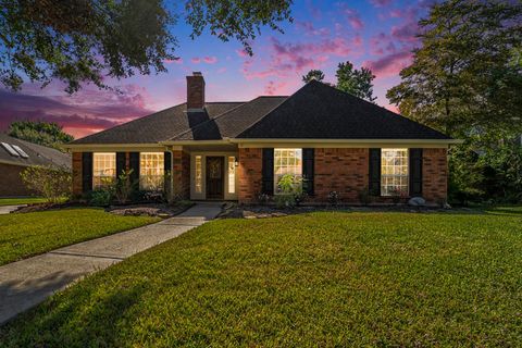 Photo of 15214 Park Estates Lane, Houston, TX 77062 (MLS # 60801278)