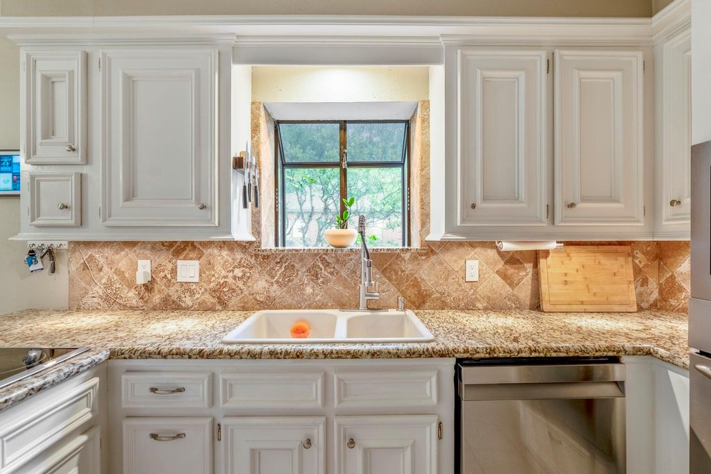 Photo of 407 Champion Lake Drive, Spring, TX 77380 (MLS # 16639244)