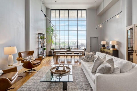 Condo For Sale - 1025 S Shepherd Drive #305<br/> Houston, TX 77019