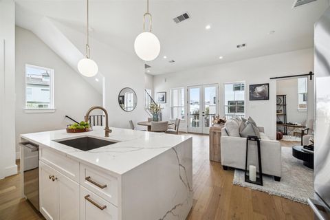 Photo of 2214 Dennis Street, Houston, TX 77004 (MLS # 96333883)