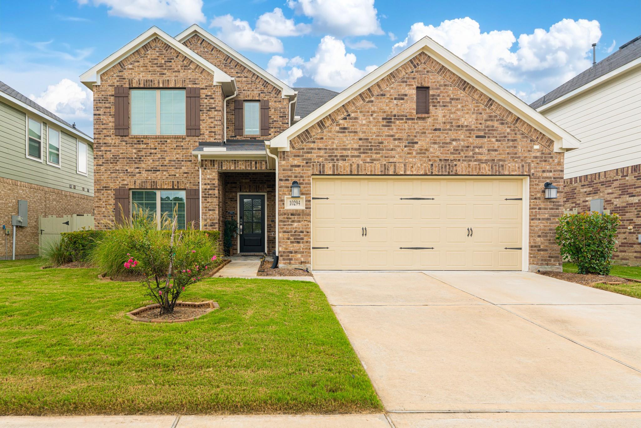 10294 S Goshawk Trail