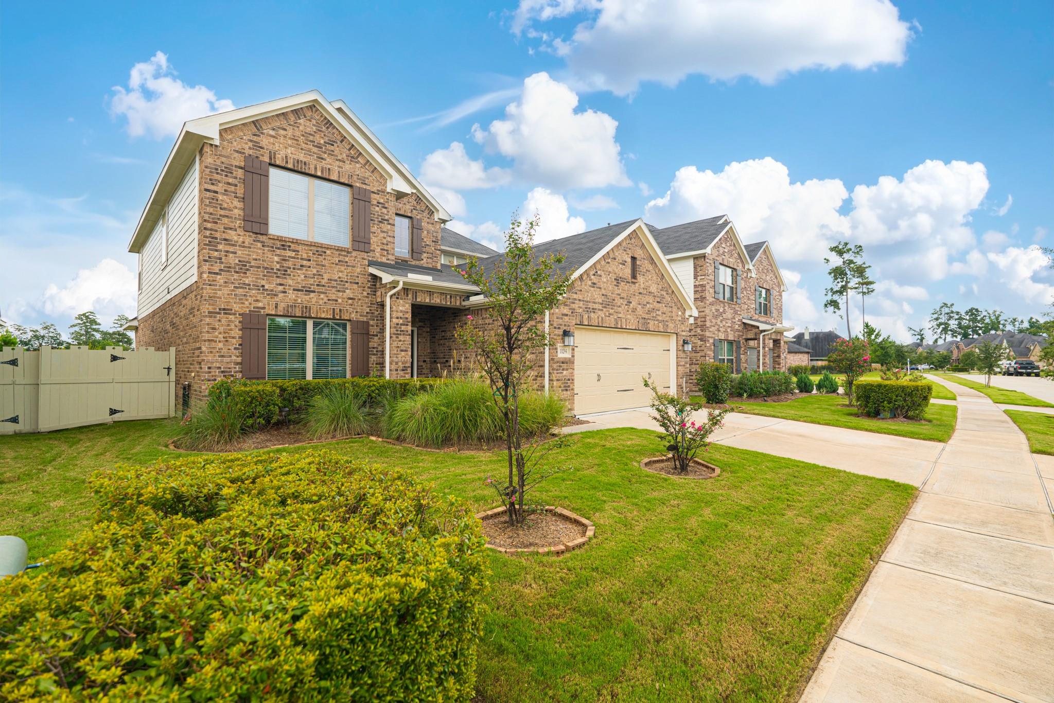 10294 S Goshawk Trail