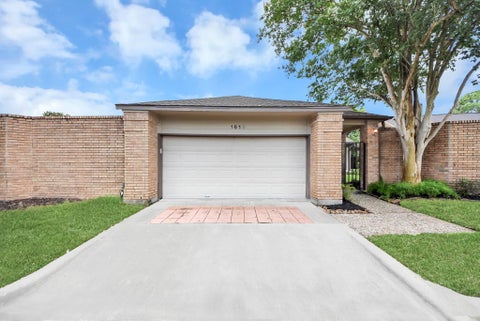 Photo of 1615 Newcomb Way, Houston, TX 77058 (MLS # 12573861)