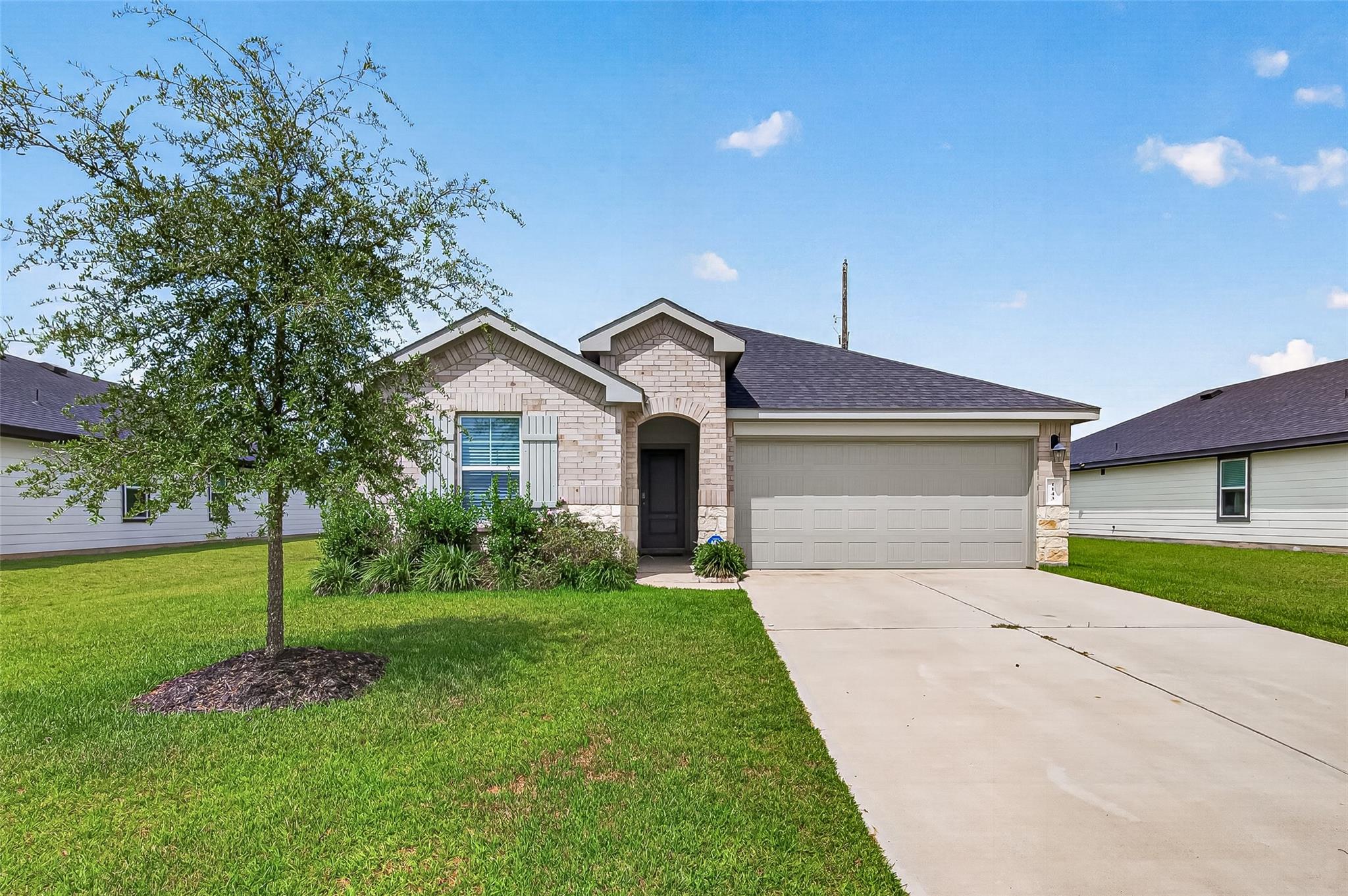 1143 Buffalograss Trail